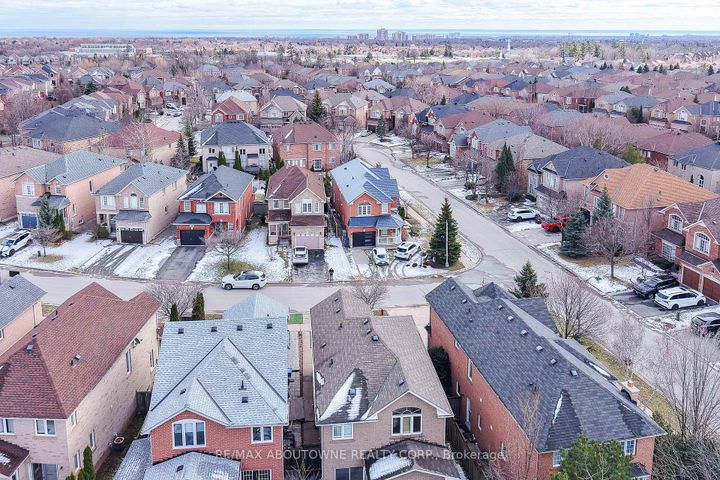 Photo 45 at 2457 Hilda Drive, JC Joshua Creek, Oakville