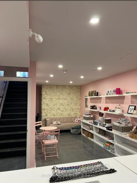 Photo 1 at Bsmt - 642 Queen Street W, Bellwoods, Toronto