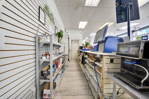 Photo 12 at 1463 Davenport Road, Junction, Toronto