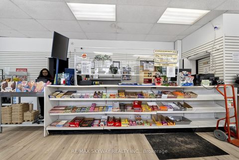 Photo 15 at 1463 Davenport Road, Junction, Toronto