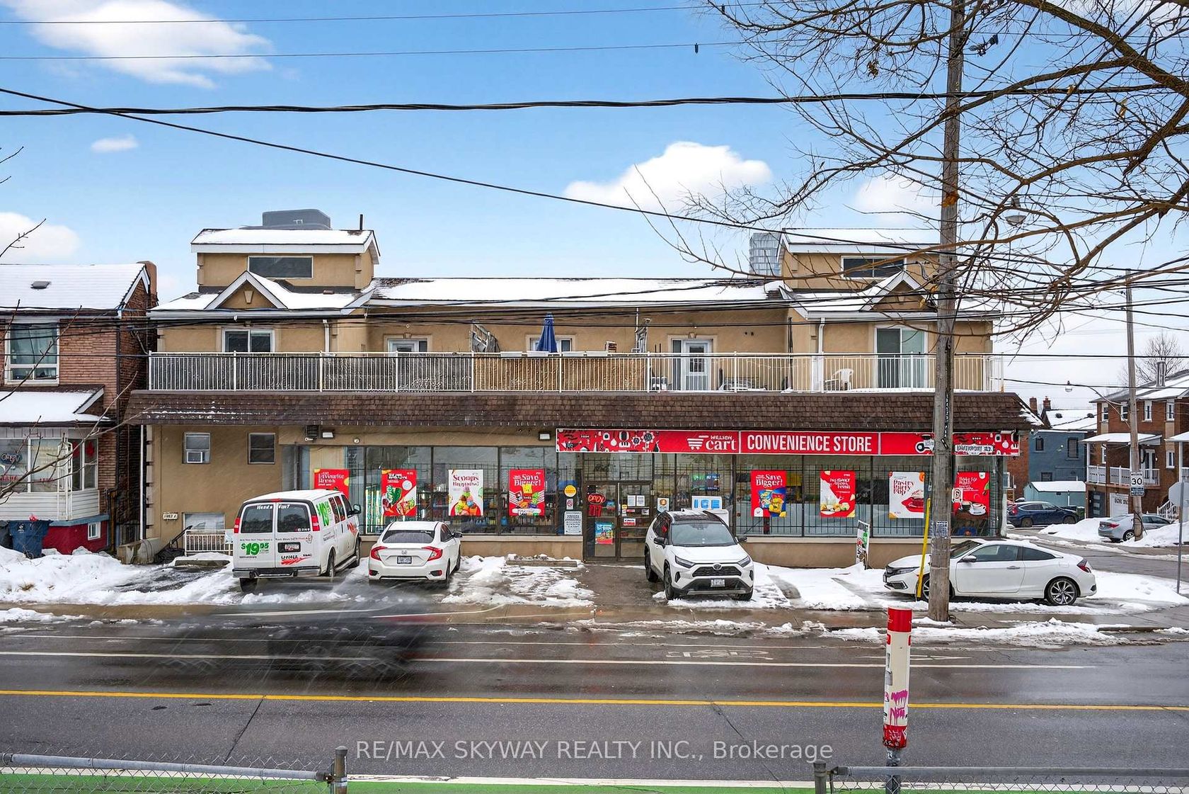 1463 Davenport Road, Junction, Toronto photo number 2