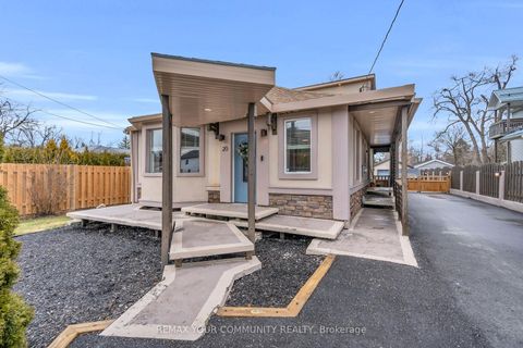 Photo 3 at 20 Farley Circle, Historic Lakeshore Communities, Georgina