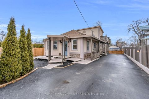 Photo 4 at 20 Farley Circle, Historic Lakeshore Communities, Georgina