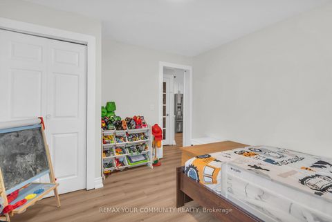 Photo 23 at 20 Farley Circle, Historic Lakeshore Communities, Georgina