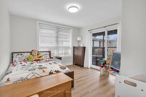 Photo 24 at 20 Farley Circle, Historic Lakeshore Communities, Georgina