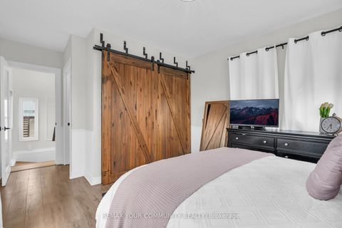 Photo 27 at 20 Farley Circle, Historic Lakeshore Communities, Georgina