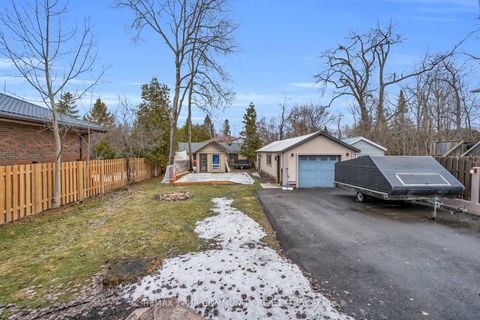 Photo 36 at 20 Farley Circle, Historic Lakeshore Communities, Georgina