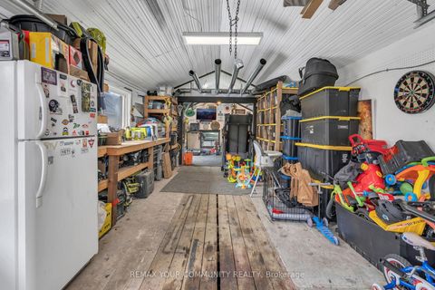 Photo 38 at 20 Farley Circle, Historic Lakeshore Communities, Georgina