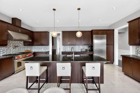 Photo 11 at 122 Burns Boulevard, King City, King