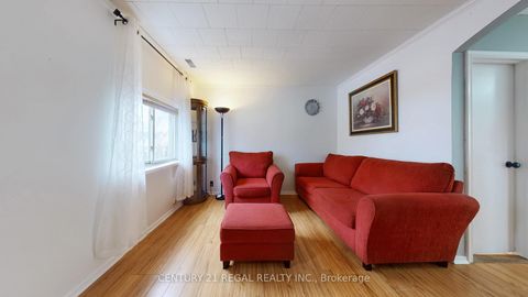 Photo 12 at 55 Montrave Avenue, Vanier, Oshawa