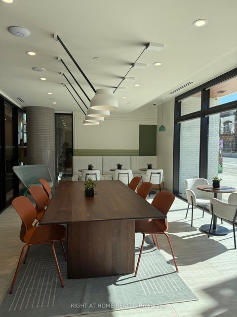 Photo 4 at 402 - 1660 Bloor Street W, High Park North, Toronto