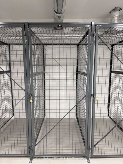 Photo 9 at 402 - 1660 Bloor Street W, High Park North, Toronto