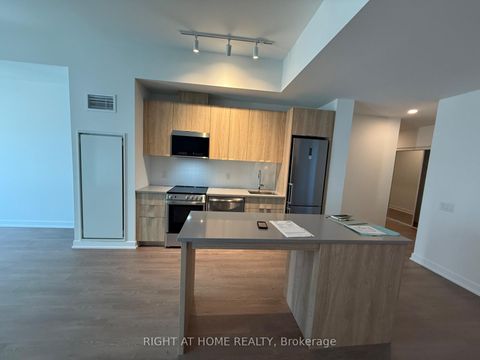 Photo 17 at 402 - 1660 Bloor Street W, High Park North, Toronto