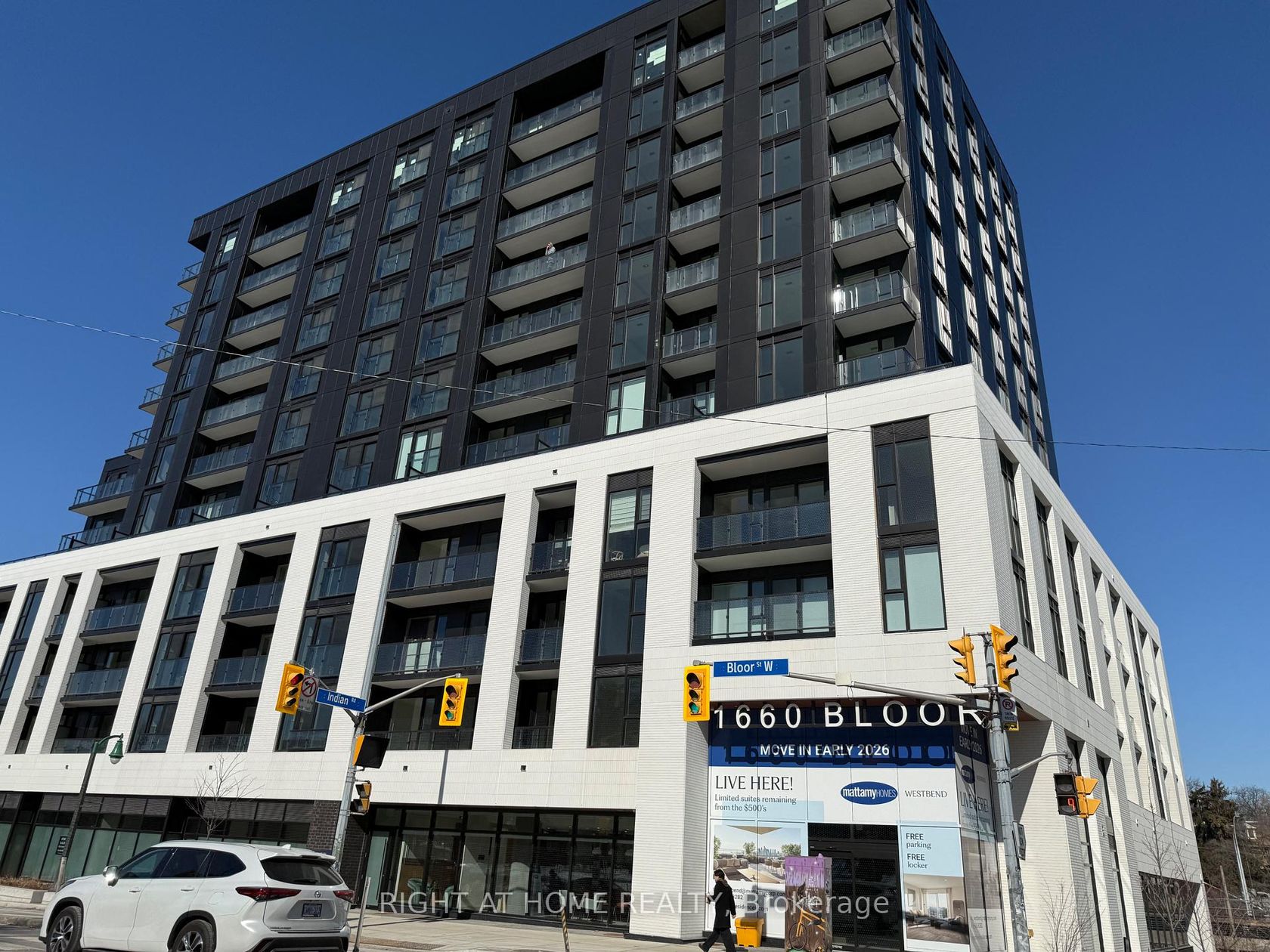 402 - 1660 Bloor Street W, High Park North, Toronto 
