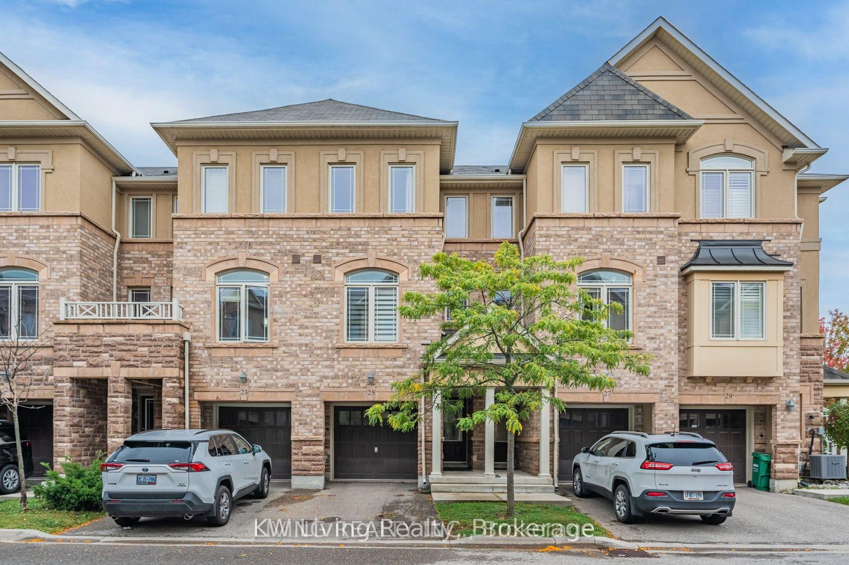 25 - 6625 Falconer Drive, Streetsville, Mississauga 