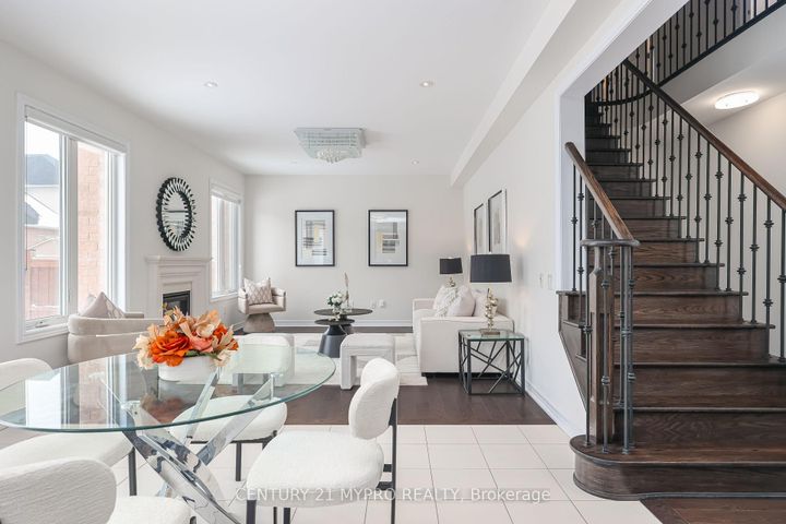 Photo 10 at 72 Belfry Drive, Bradford, Bradford West Gwillimbury