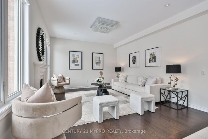 Photo 12 at 72 Belfry Drive, Bradford, Bradford West Gwillimbury