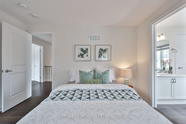 Photo 29 at 72 Belfry Drive, Bradford, Bradford West Gwillimbury