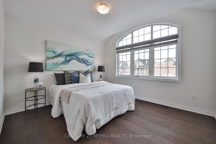 Photo 33 at 72 Belfry Drive, Bradford, Bradford West Gwillimbury