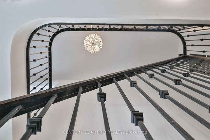 Photo 42 at 72 Belfry Drive, Bradford, Bradford West Gwillimbury