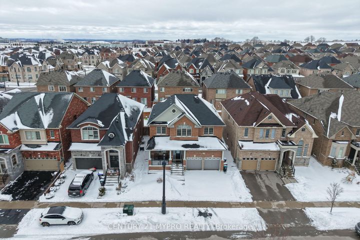 Photo 45 at 72 Belfry Drive, Bradford, Bradford West Gwillimbury