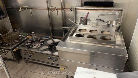 Photo 5 at 650 Yonge Street, Bay Street Corridor, Toronto