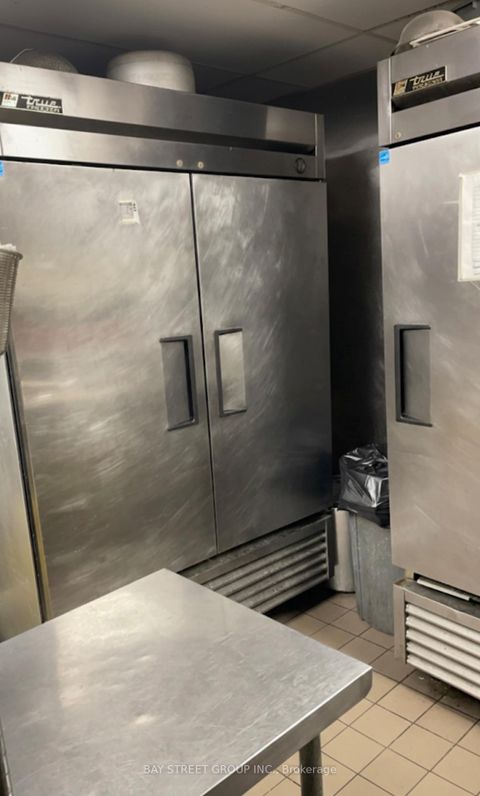 Photo 6 at 650 Yonge Street, Bay Street Corridor, Toronto