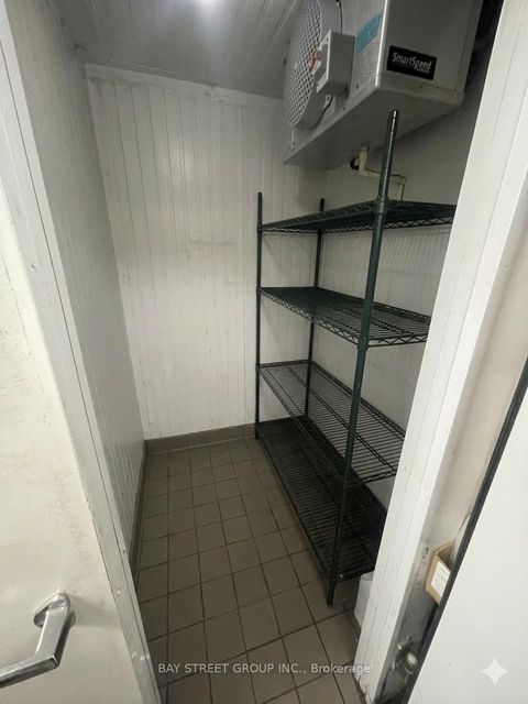 Photo 8 at 650 Yonge Street, Bay Street Corridor, Toronto