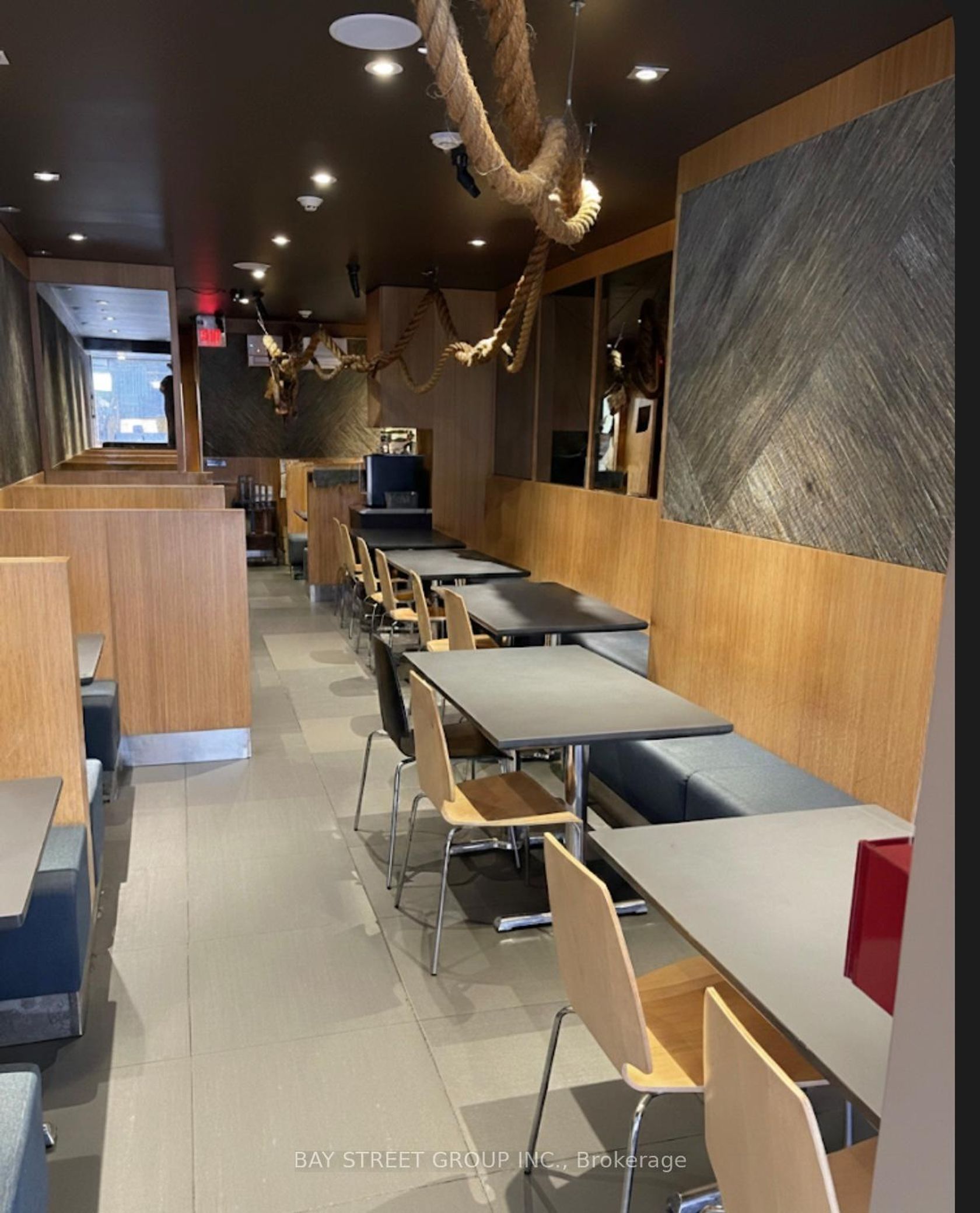 650 Yonge Street, Bay Street Corridor, Toronto photo number 2