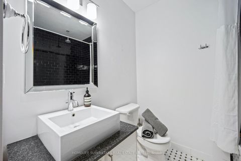 Photo 12 at 303 - 60 Bathurst Street, Niagara, Toronto