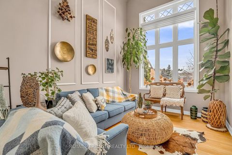 Photo 7 at 846 Hanmore Court, Pinecrest, Oshawa