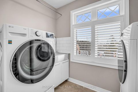 Photo 32 at 846 Hanmore Court, Pinecrest, Oshawa