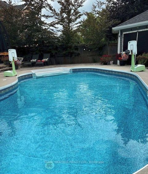 Photo 44 at 846 Hanmore Court, Pinecrest, Oshawa