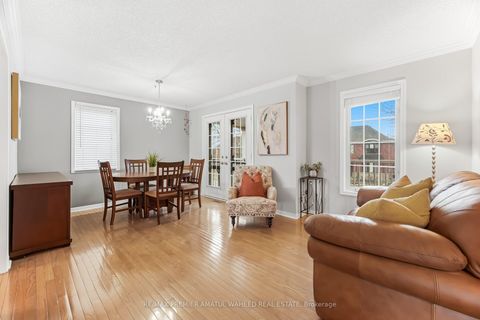 Photo 5 at 246 Equator Crescent, Vellore Village, Vaughan