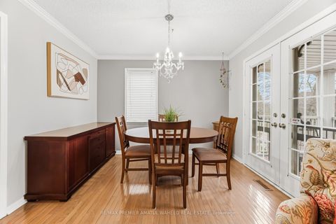 Photo 7 at 246 Equator Crescent, Vellore Village, Vaughan