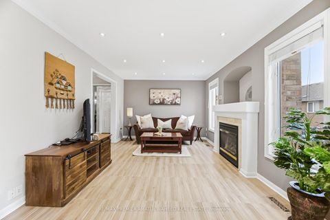 Photo 15 at 246 Equator Crescent, Vellore Village, Vaughan