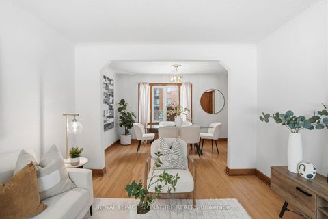 Photo 9 at 11 Innisdale Drive, Maryvale, Toronto