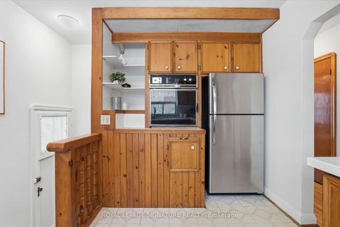 Photo 15 at 11 Innisdale Drive, Maryvale, Toronto