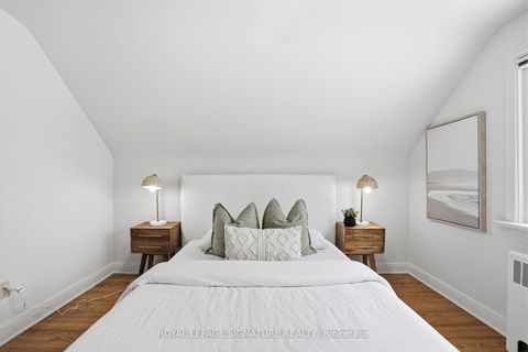 Photo 22 at 11 Innisdale Drive, Maryvale, Toronto