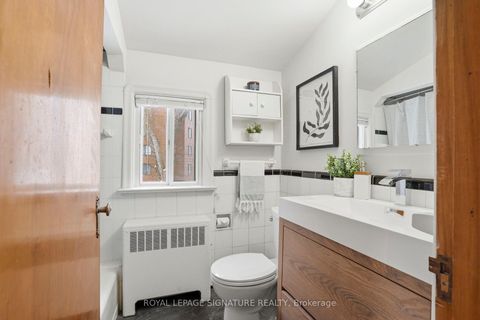 Photo 32 at 11 Innisdale Drive, Maryvale, Toronto