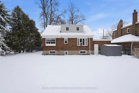 Photo 41 at 11 Innisdale Drive, Maryvale, Toronto