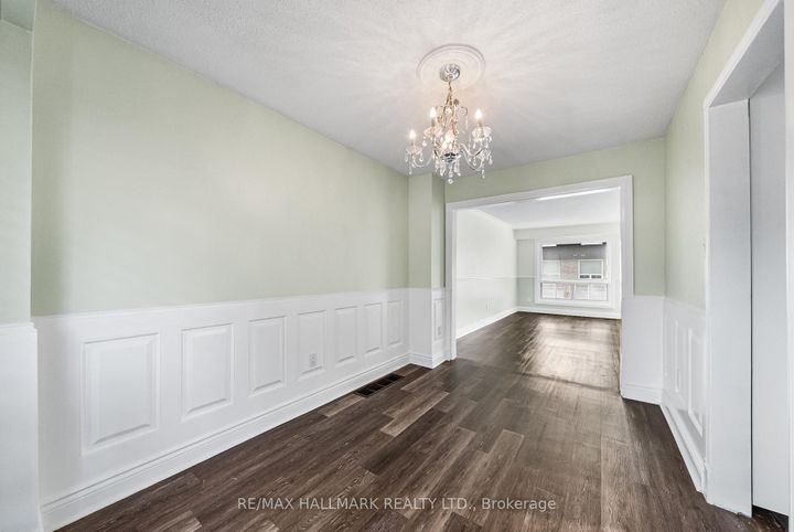 Photo 10 at 11 Tangle Briar Way, Bayview Village, Toronto