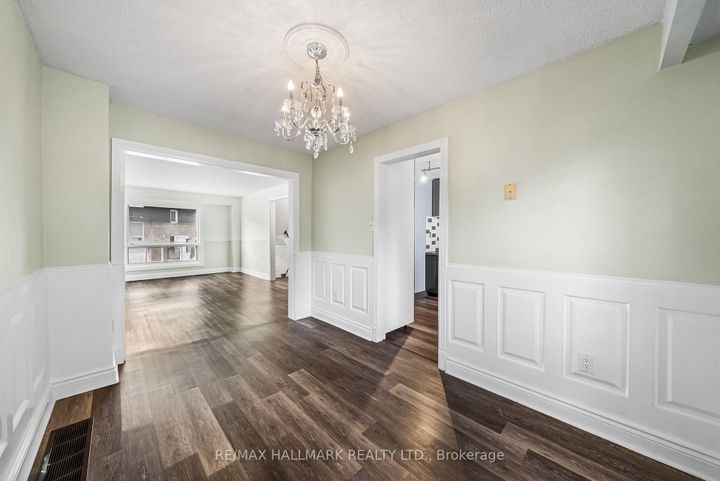 Photo 11 at 11 Tangle Briar Way, Bayview Village, Toronto