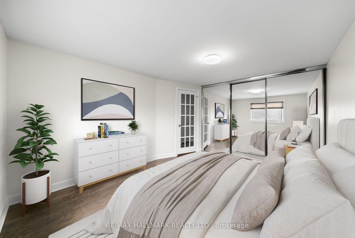 Photo 19 at 11 Tangle Briar Way, Bayview Village, Toronto