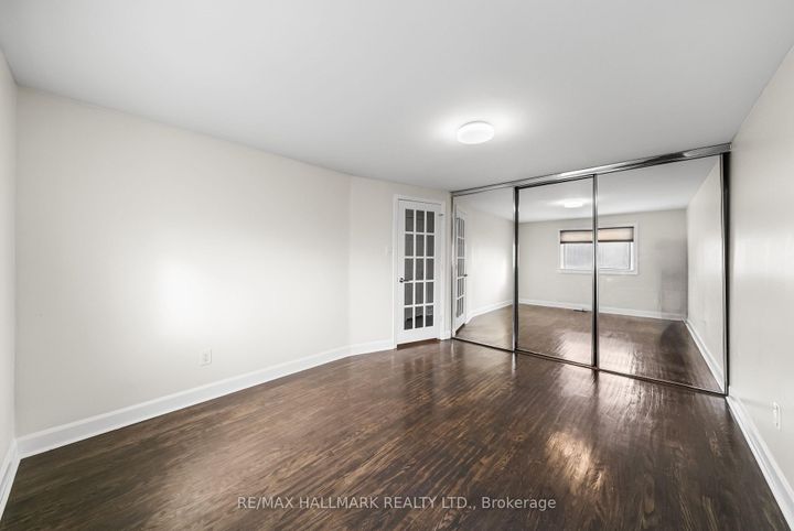 Photo 20 at 11 Tangle Briar Way, Bayview Village, Toronto