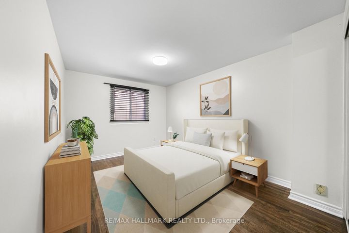 Photo 27 at 11 Tangle Briar Way, Bayview Village, Toronto