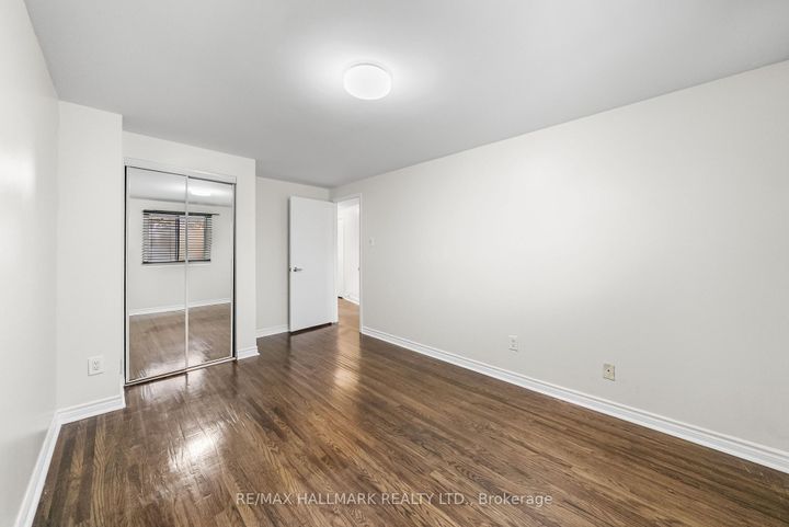 Photo 29 at 11 Tangle Briar Way, Bayview Village, Toronto