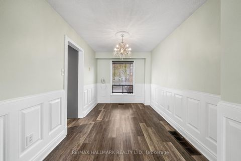 Photo 9 at 11 Tangle Briar Way, Bayview Village, Toronto