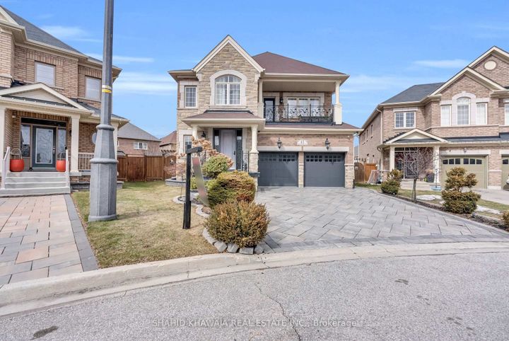 Photo 2 at 12 Orangeblossom Trail, Credit Valley, Brampton