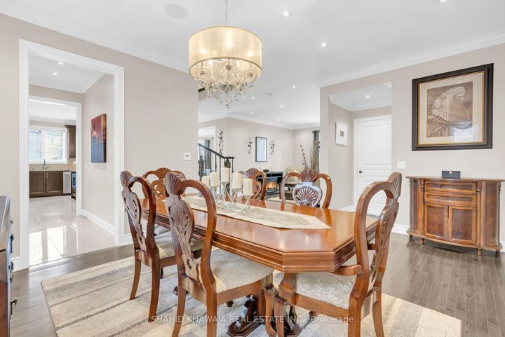 Photo 10 at 12 Orangeblossom Trail, Credit Valley, Brampton